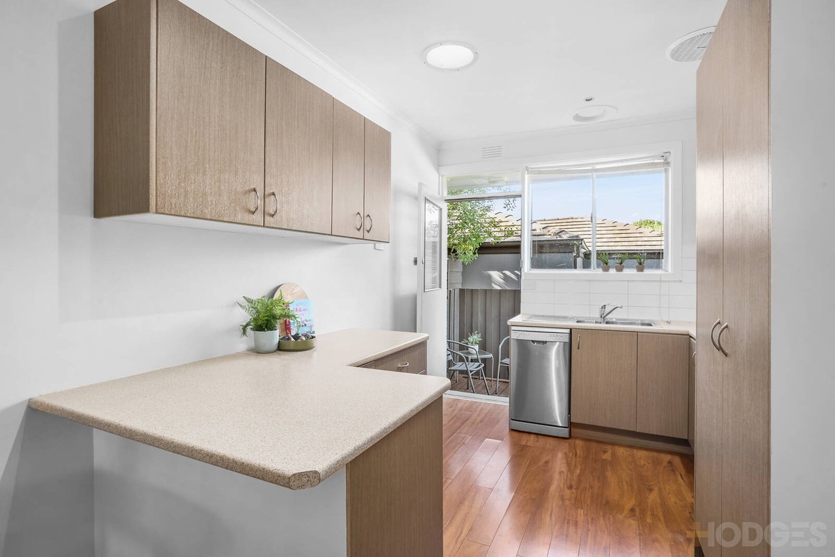 4 / 215 Como Parade East Parkdale - Residential for sale