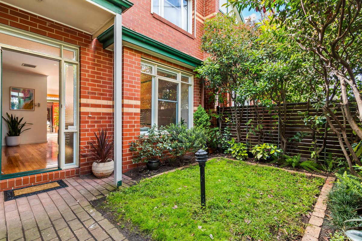 4 / 245 Williamstown Road Yarraville - Residential for sale
