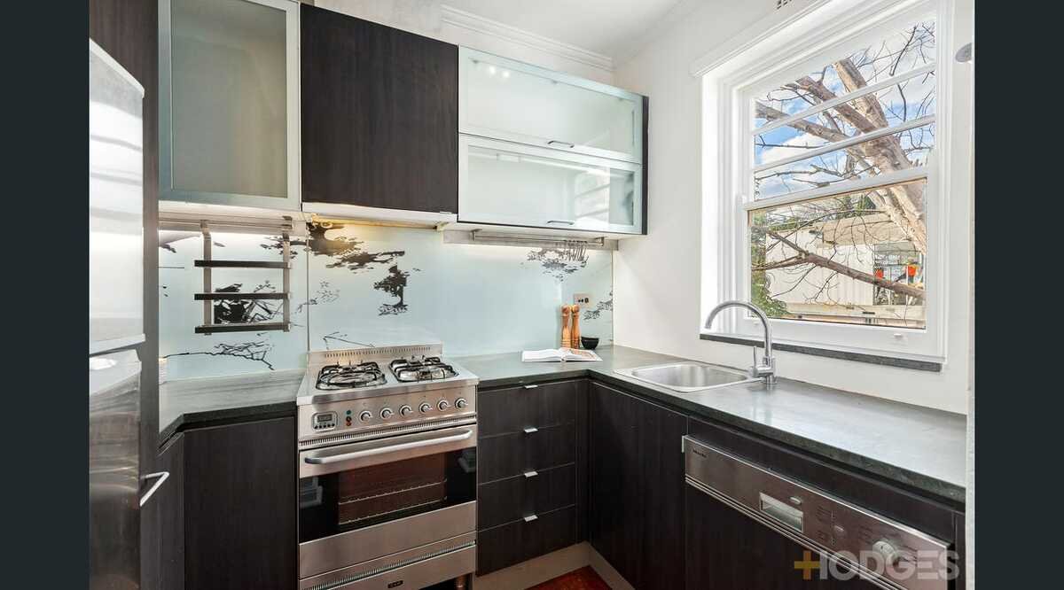 4 / 25 Larnook Street PRAHRAN - Residential for lease