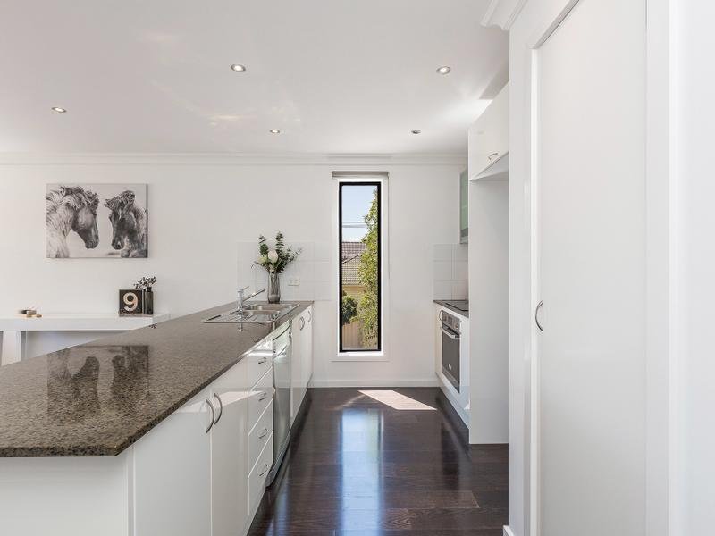 4 / 28 Thomson Street MAIDSTONE - Residential for sale