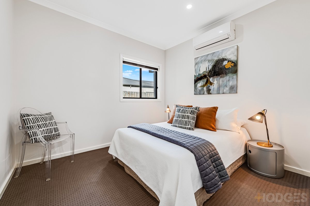 4 / 3 Gavan Court Werribee - Residential for sale