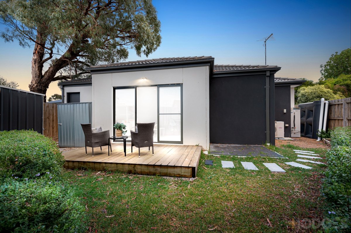 4 / 3 Gavan Court Werribee - Residential for sale