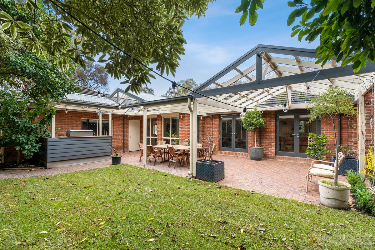 43 James Cook Drive Wandana Heights - Residential for sale
