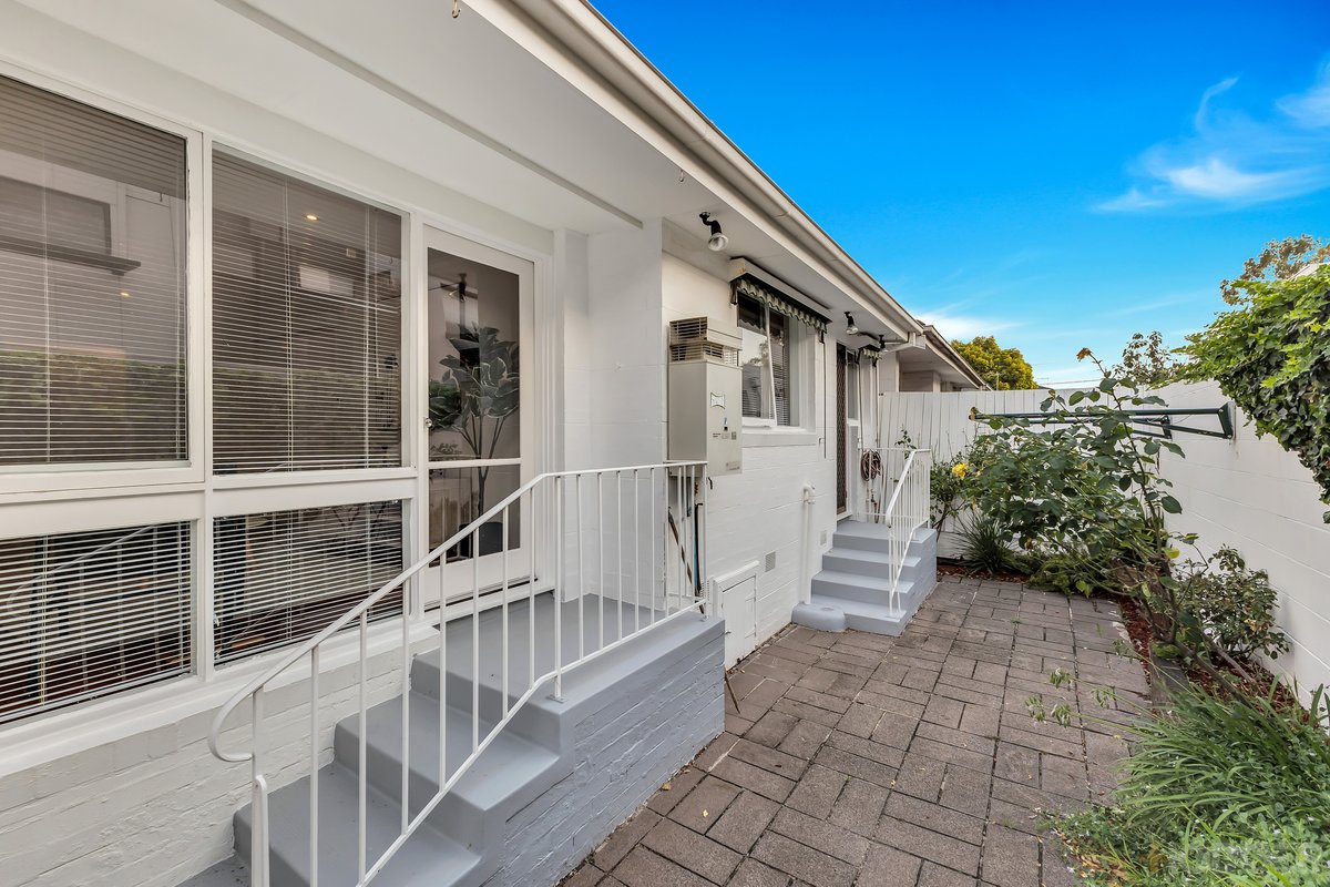 4 / 3 Latrobe Street Cheltenham - Residential for sale