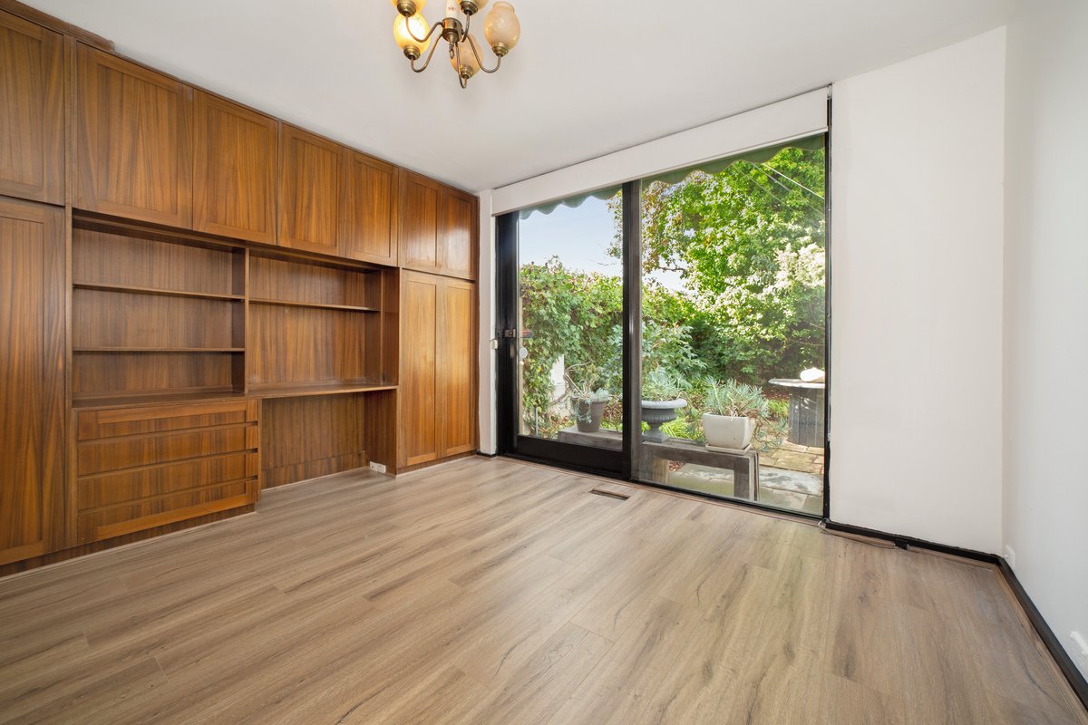 43 Lynch Crescent BRIGHTON - Residential for lease