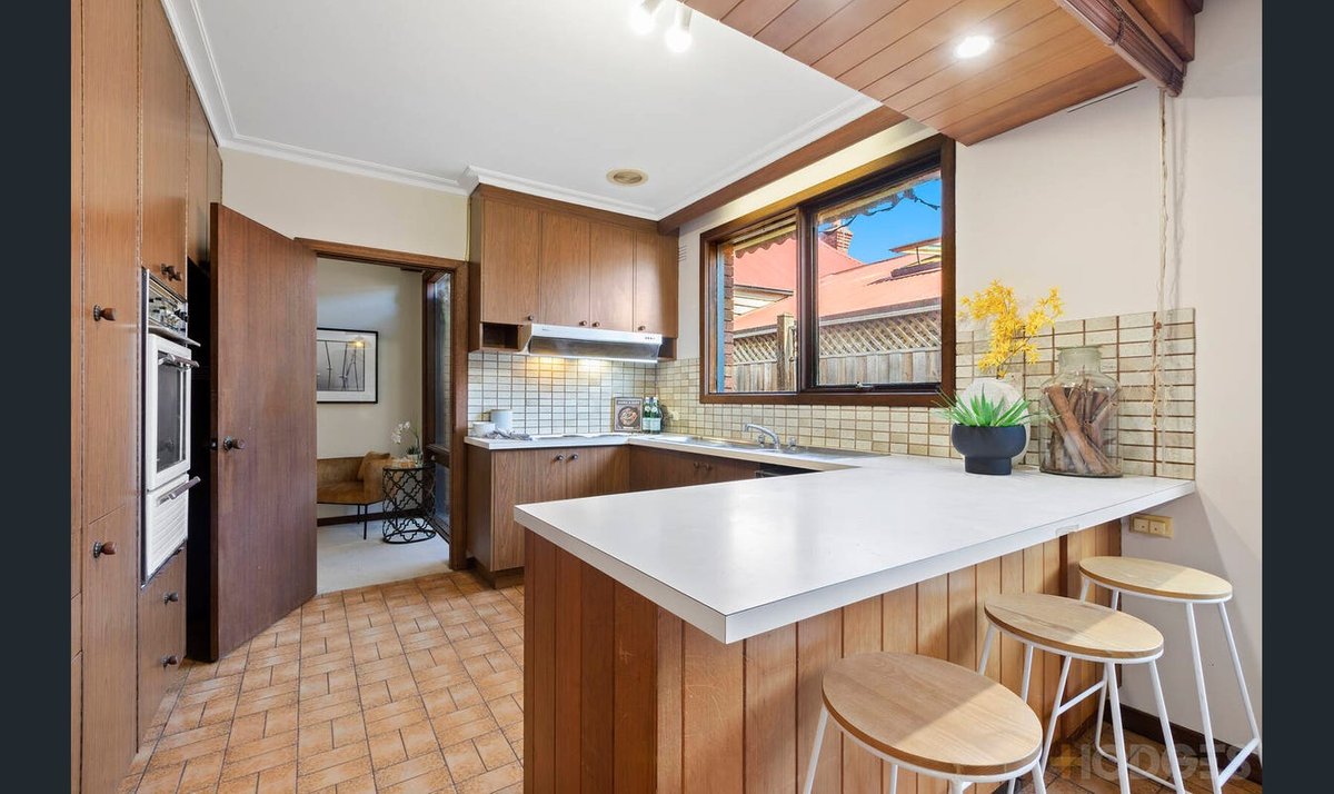 43 Male Street BRIGHTON - Residential for lease