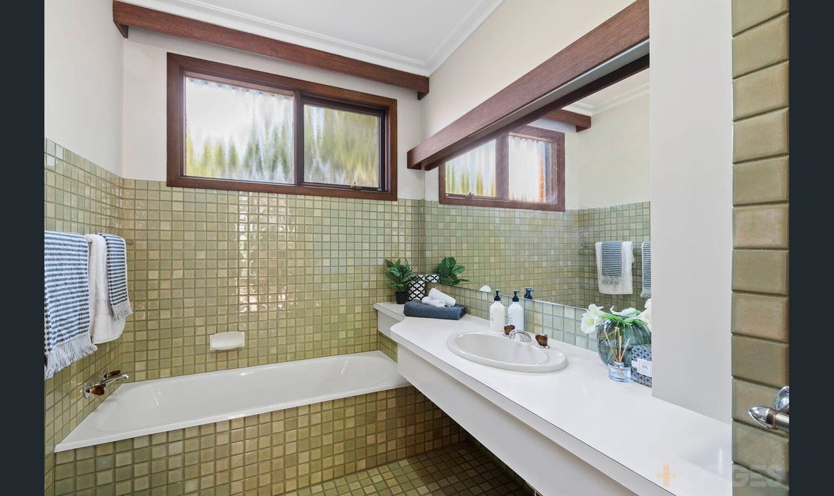 43 Male Street BRIGHTON - Residential for lease