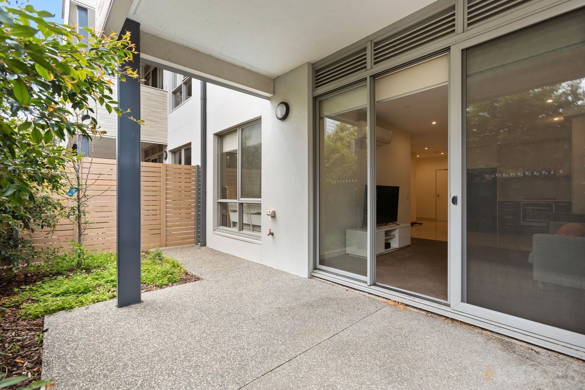 4 / 3 Sandbelt Close Heatherton - Residential for sale