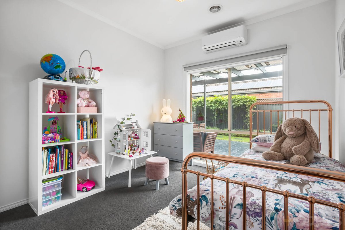 43 Scotsdale Drive Cranbourne East - Residential for sale