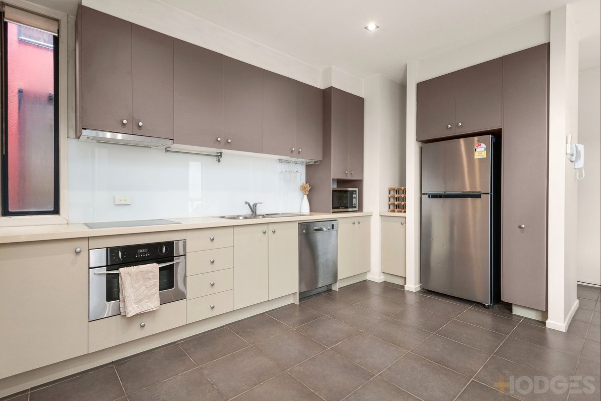 4 / 30 Selwyn Avenue Elwood - Residential for sale