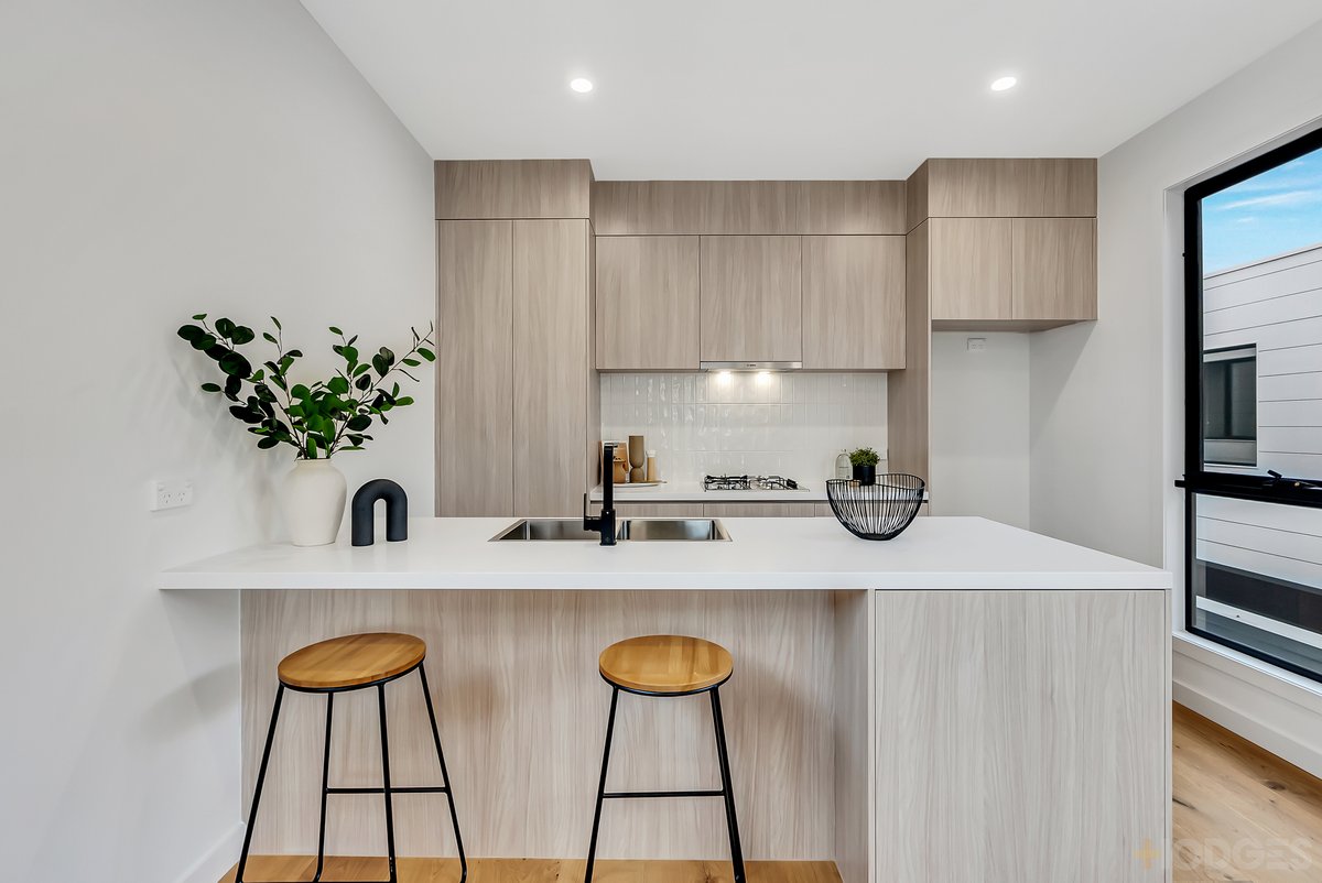 4 / 34 McLeod Road Carrum - Residential for sale