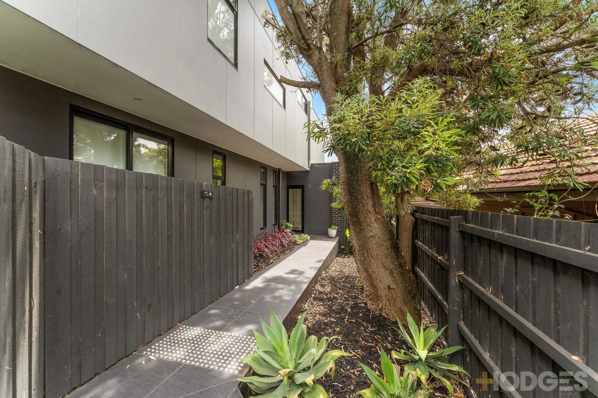 4 / 342C Beach Road Black Rock - Residential for sale