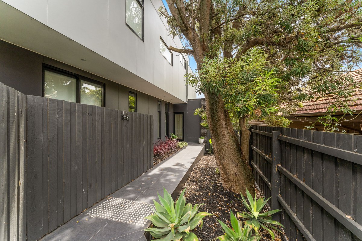 4 / 342c Beach Road Black Rock - Residential for lease