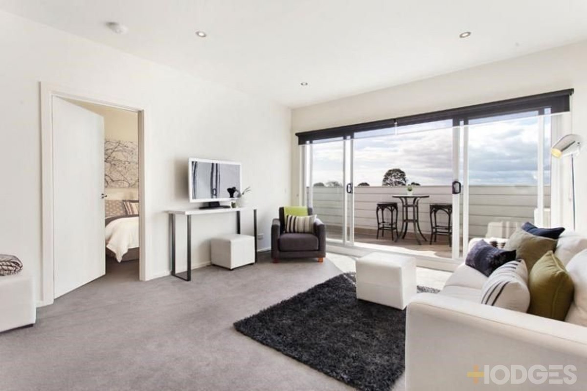 4 / 349-351 Bluff Road Hampton - 2 bedroom property