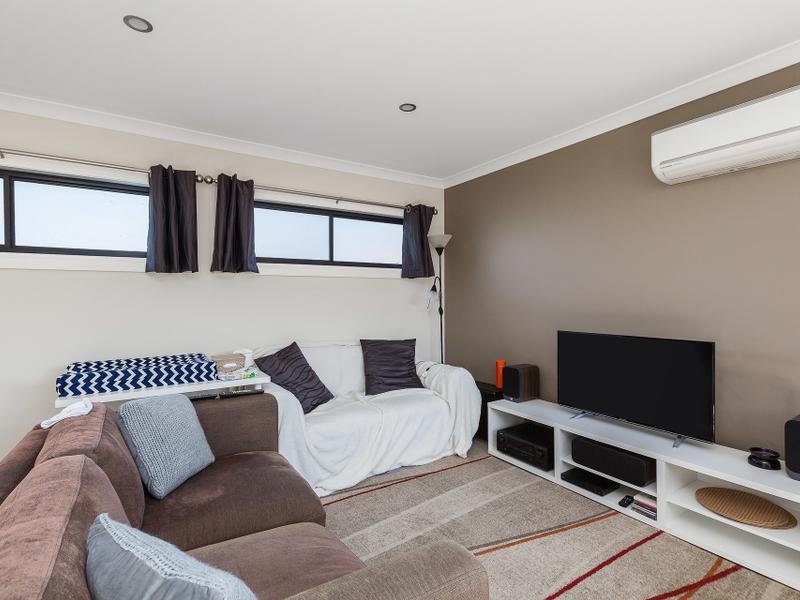 4 / 357 Geelong Road KINGSVILLE - Residential for sale