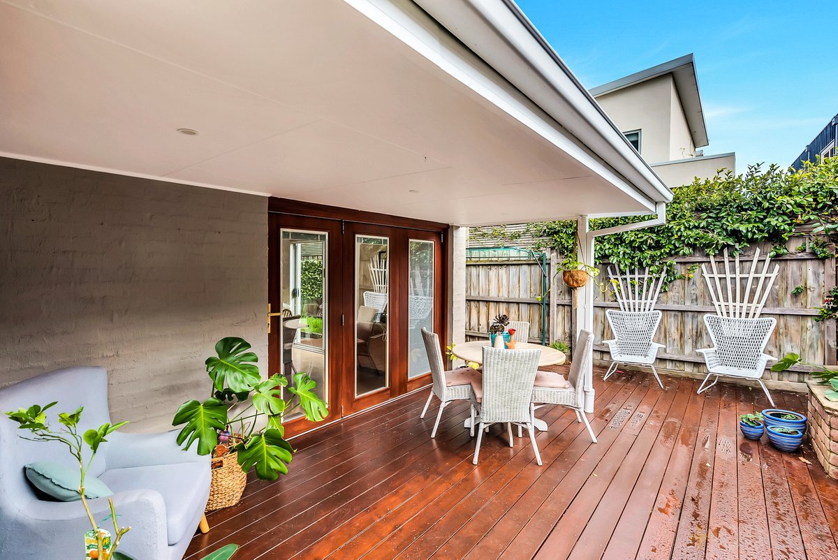 438 Como Parade West Parkdale - Residential for sale