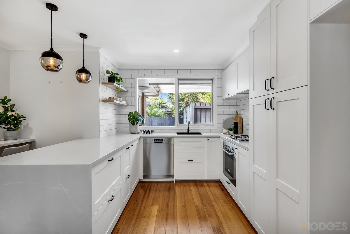 4 / 39 Flinders Street Mentone - Residential for sale