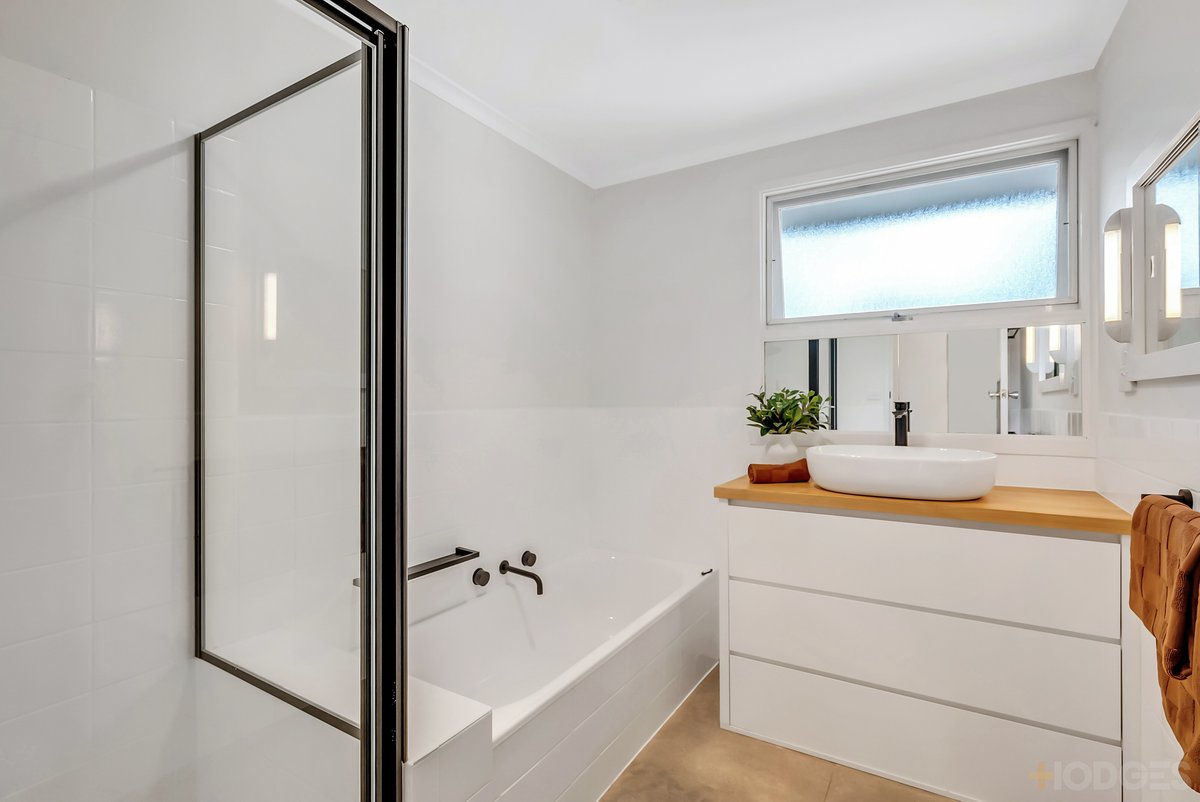 4 / 39 Flinders Street Mentone - Residential for sale