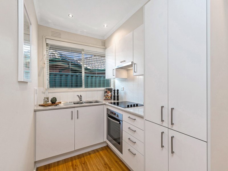 4 / 4 Hatfield Court WEST FOOTSCRAY - Residential for sale