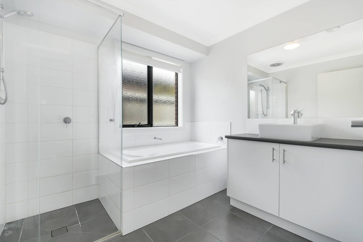 44 Lexington Crescent Officer - Residential for sale