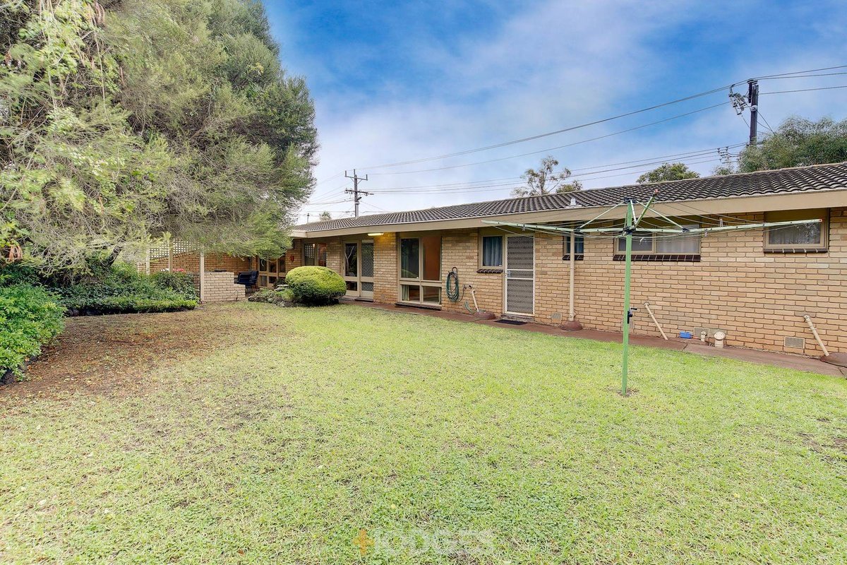 44 Smeaton Avenue Hoppers Crossing - Residential for sale