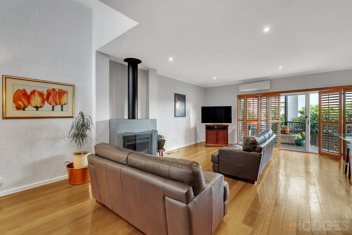 4 / 44 Collins Street Mentone - Residential for sale