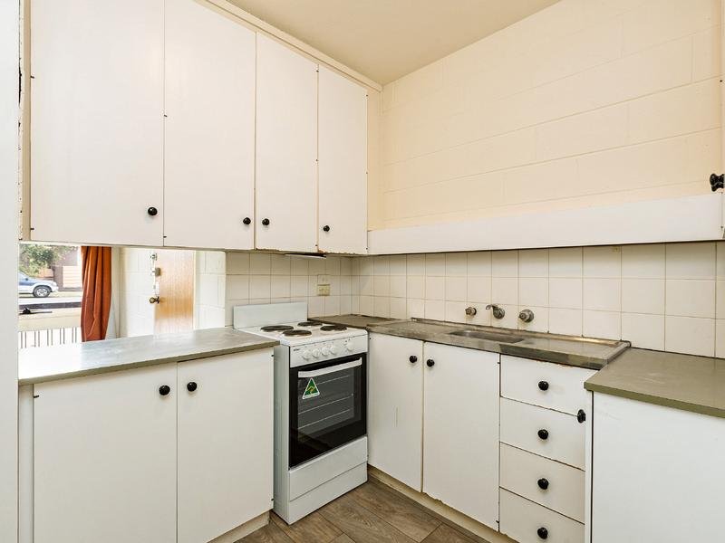 4 / 44 Geelong Road FOOTSCRAY - Residential for sale