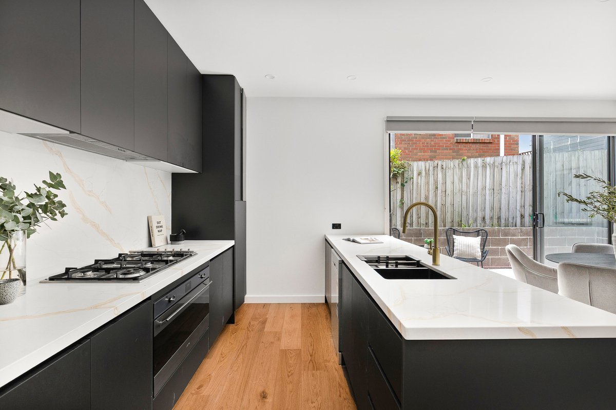 4 / 44A Graham Road Highett - Residential for lease