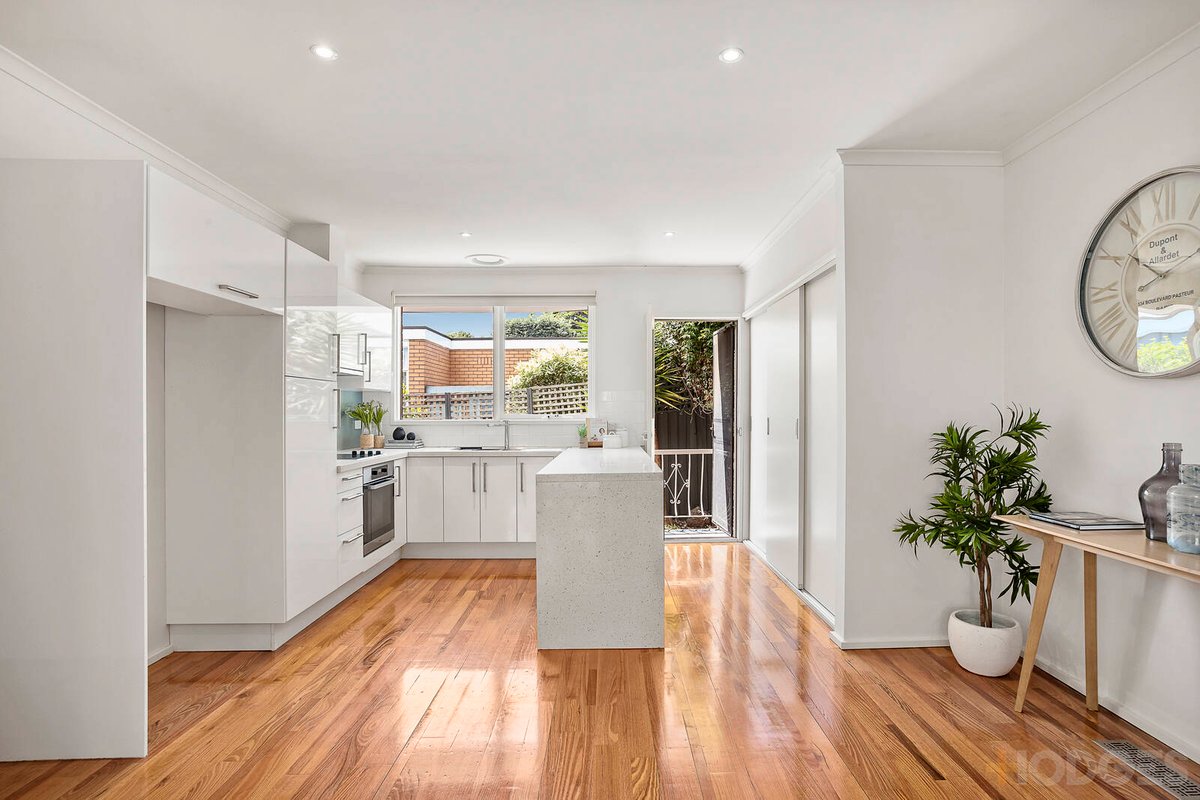 4 / 46 Cromer Road Beaumaris - Residential for sale