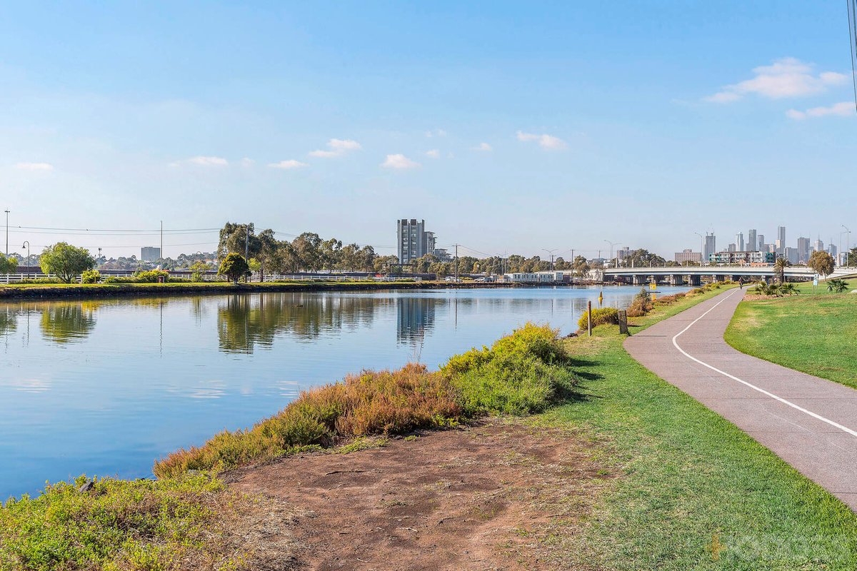 4 / 5-7 Ballarat Road Footscray - Residential for sale