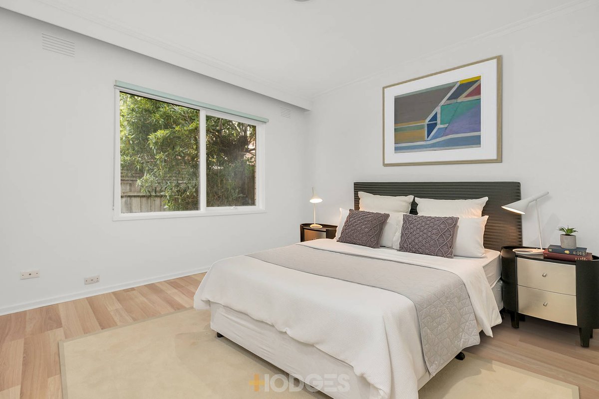4 / 5 Hemingford Road Bentleigh East - Residential for sale