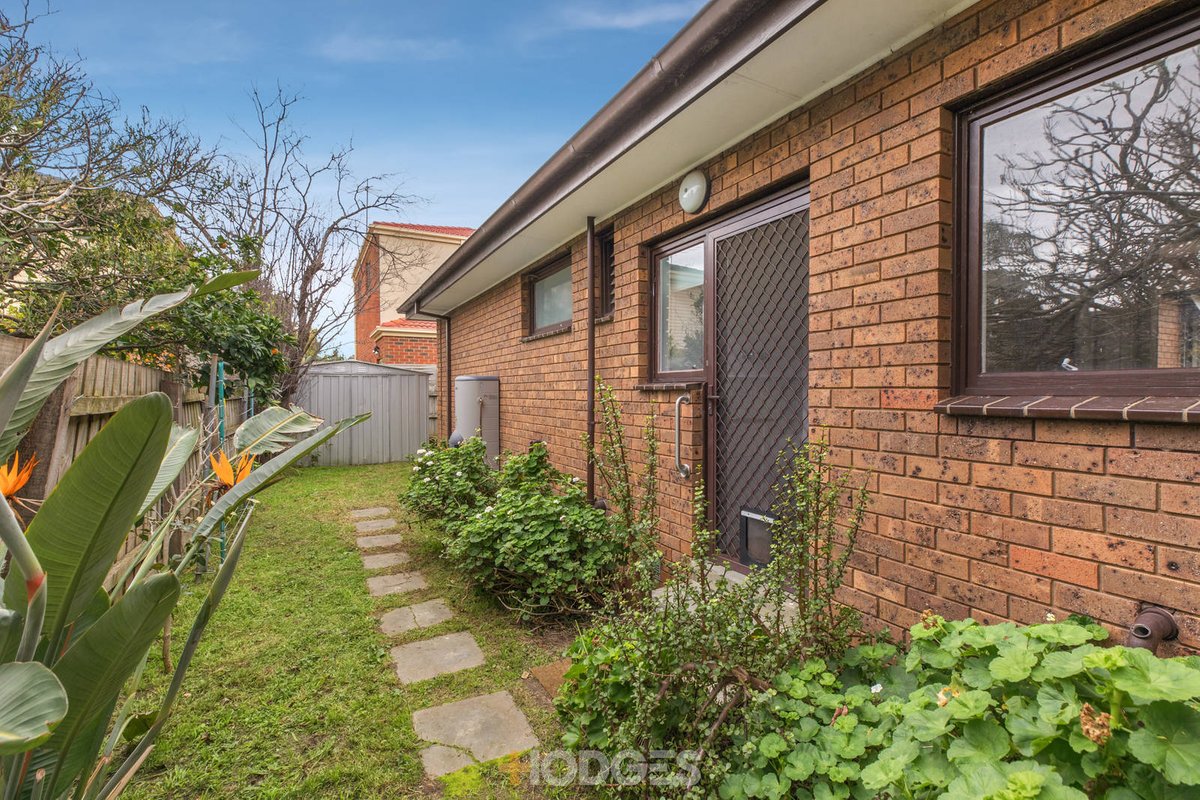 4 / 5 Hemingford Road Bentleigh East - Residential for sale