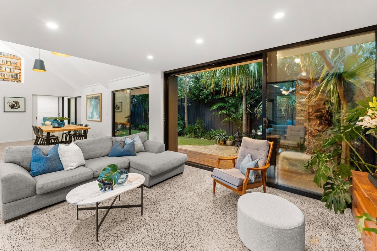 4 / 5 Love Street Black Rock - Residential for sale