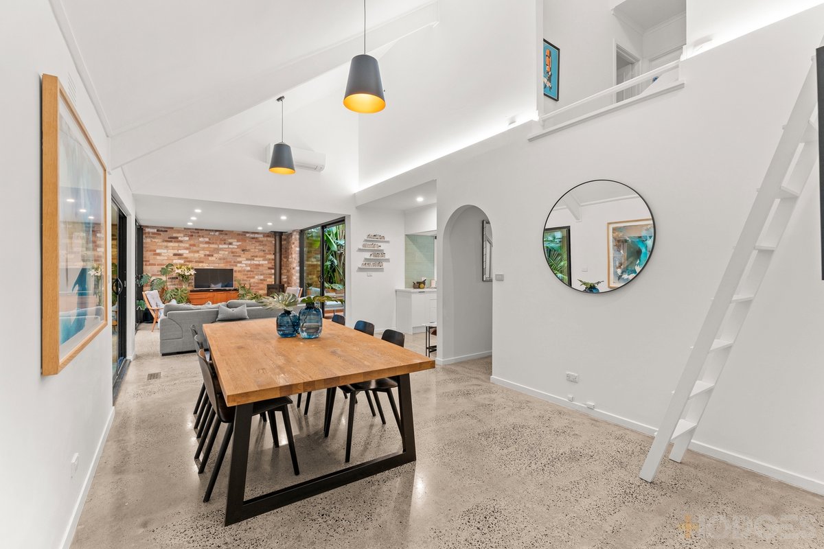 4 / 5 Love Street Black Rock - Residential for sale