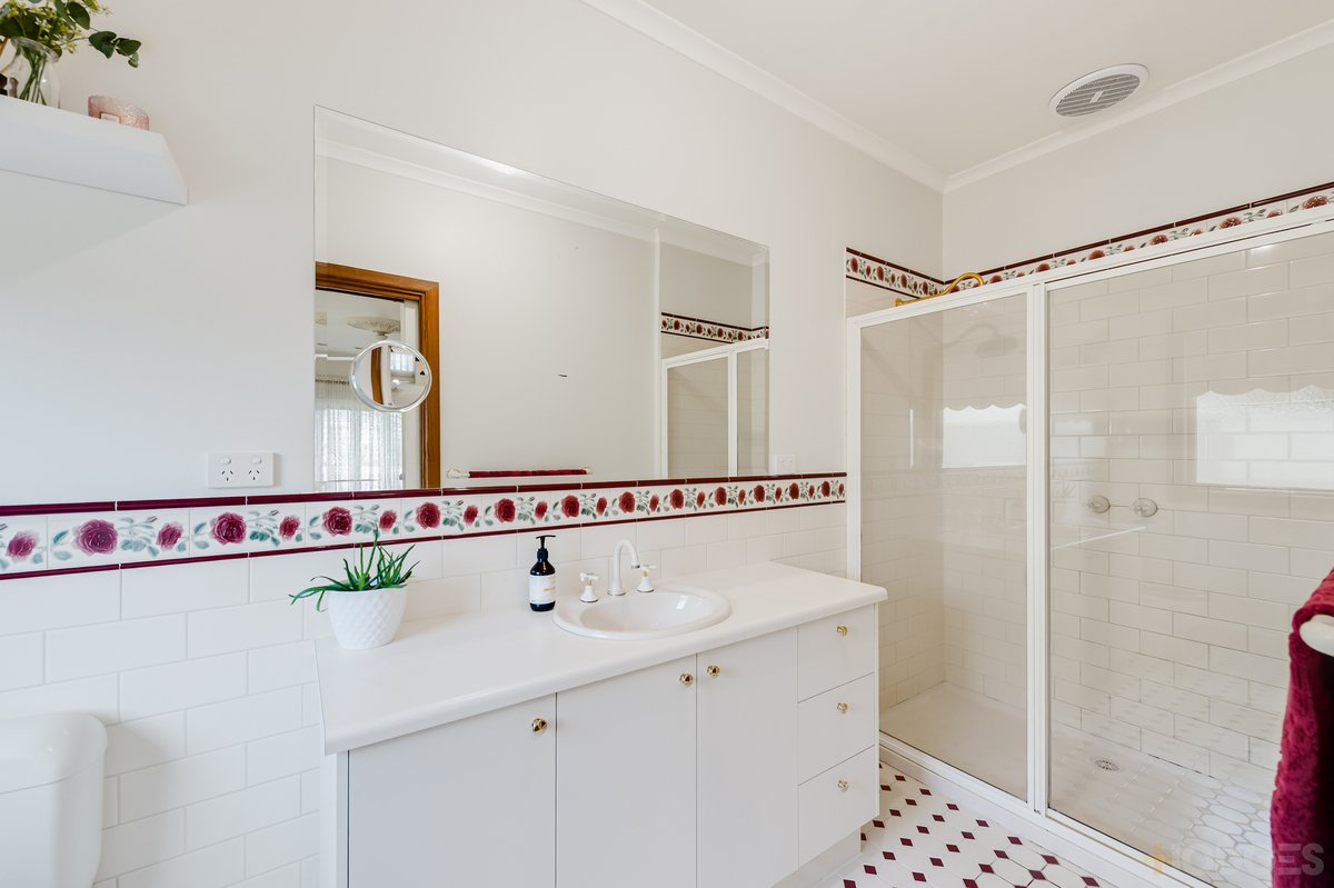 45 St Andrews Drive Werribee - Residential for sale