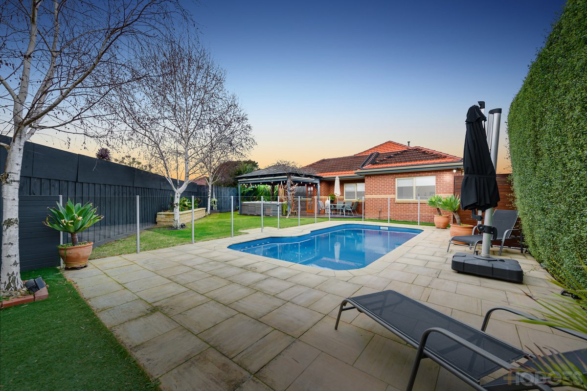 45 St Andrews Drive Werribee - Residential for sale