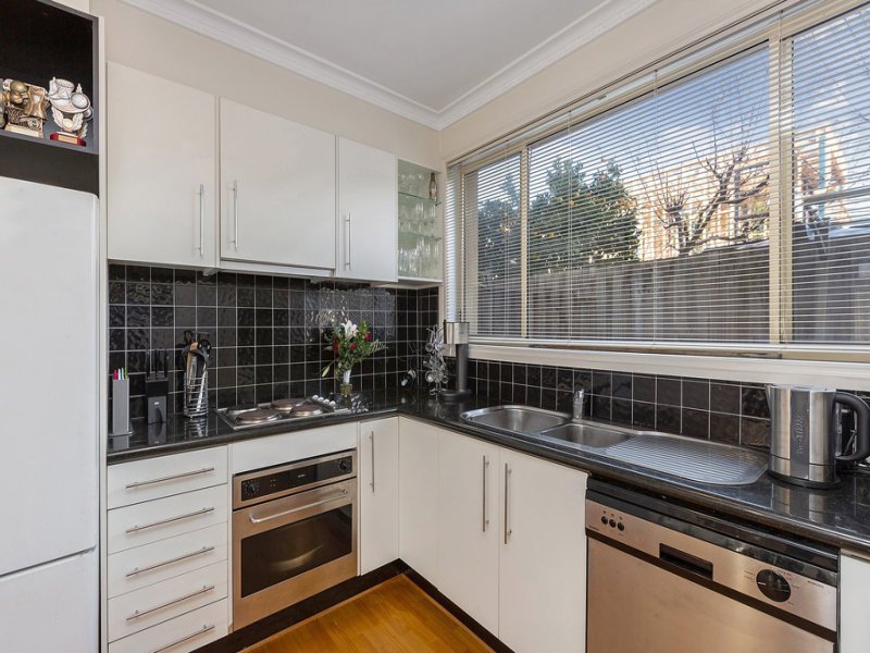 4 / 54 Hobbs Street SEDDON - Residential for sale