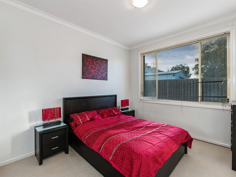 4 / 54 Hobbs Street SEDDON - Residential for sale