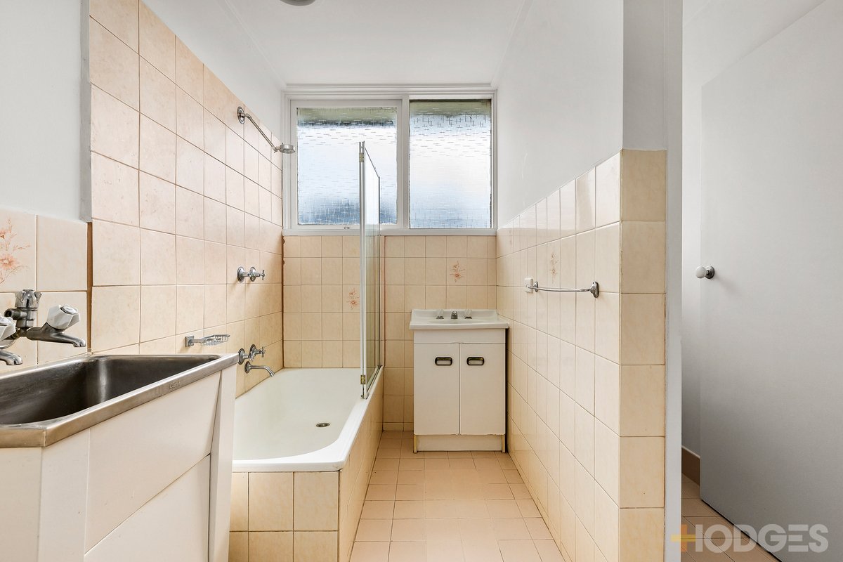 4 / 58 Bondi Road Bonbeach - Residential for sale