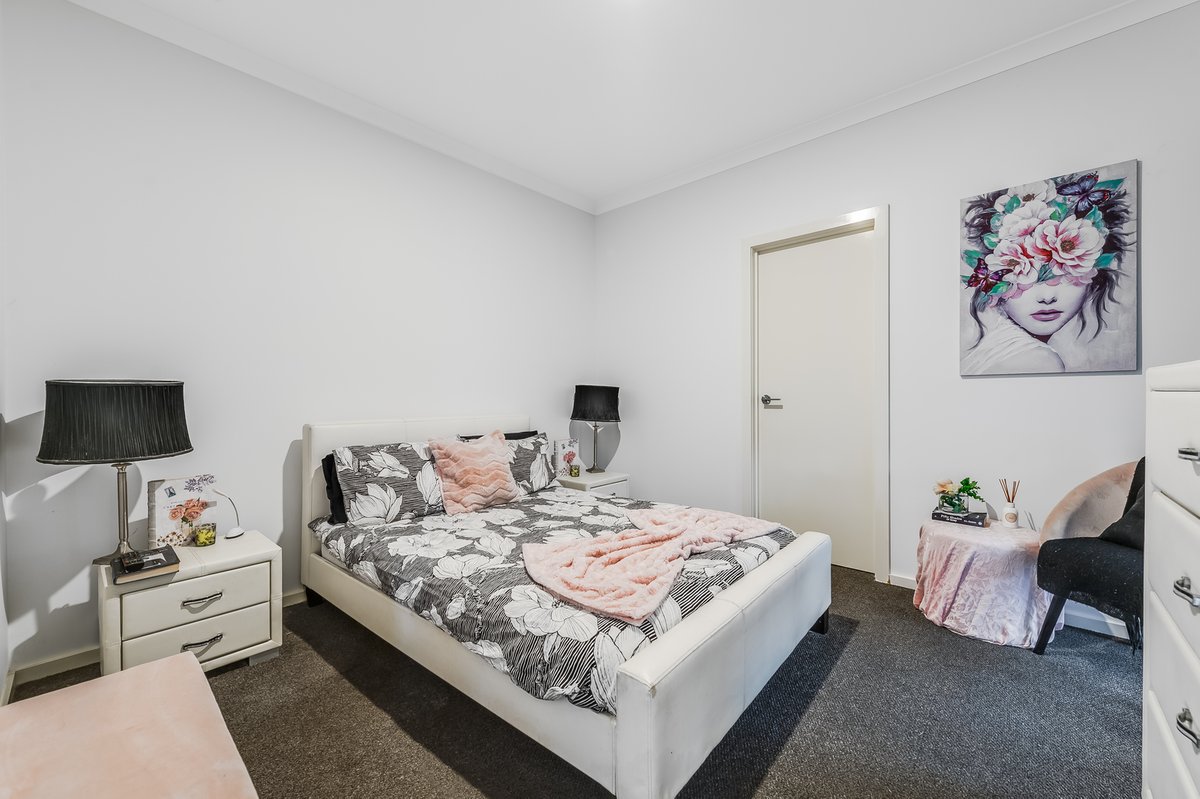 46 Cranberry Crescent Manor Lakes - Residential for sale