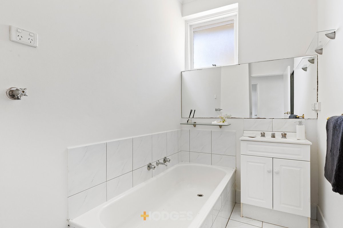 4/62 Truganini Road Carnegie - Residential for sale