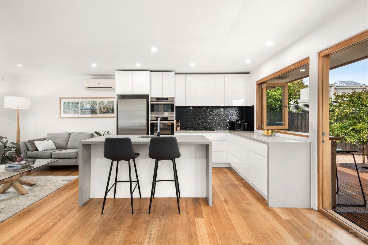4 / 64 Edward Street Sandringham - Residential for sale