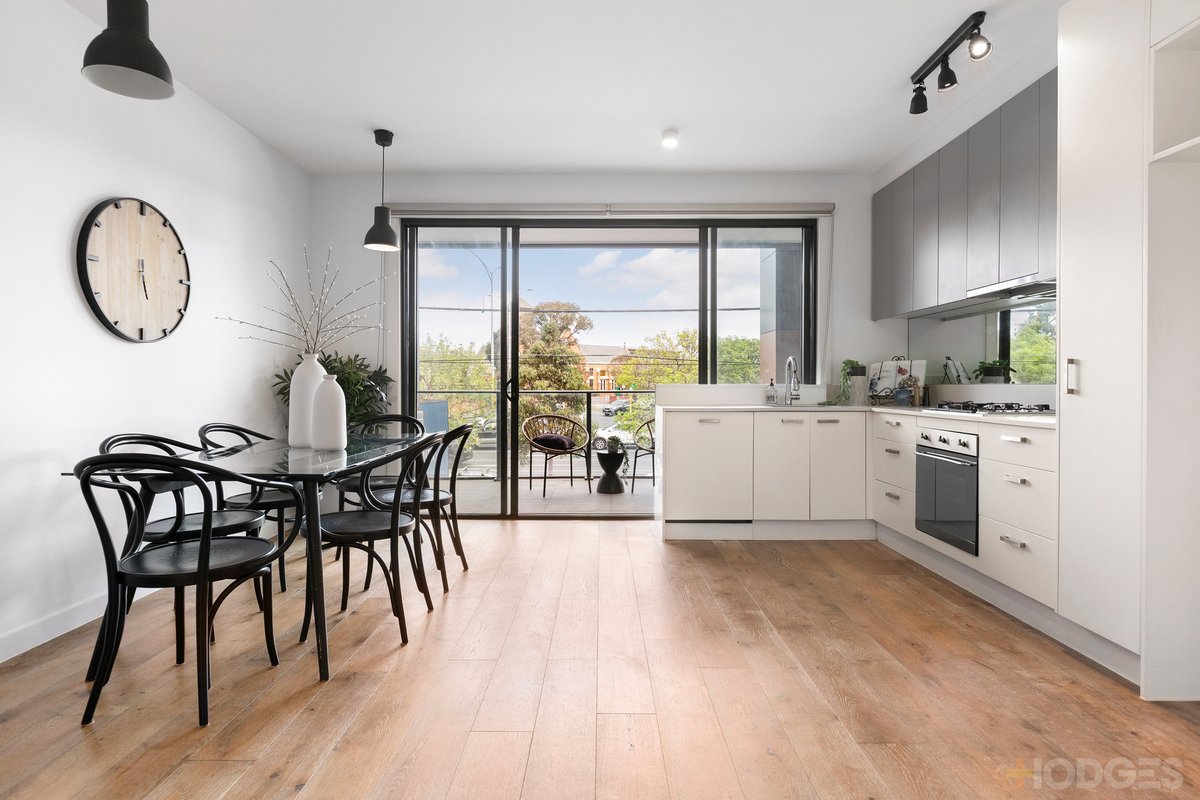 4 / 657 Nepean Highway Brighton East - Residential for sale