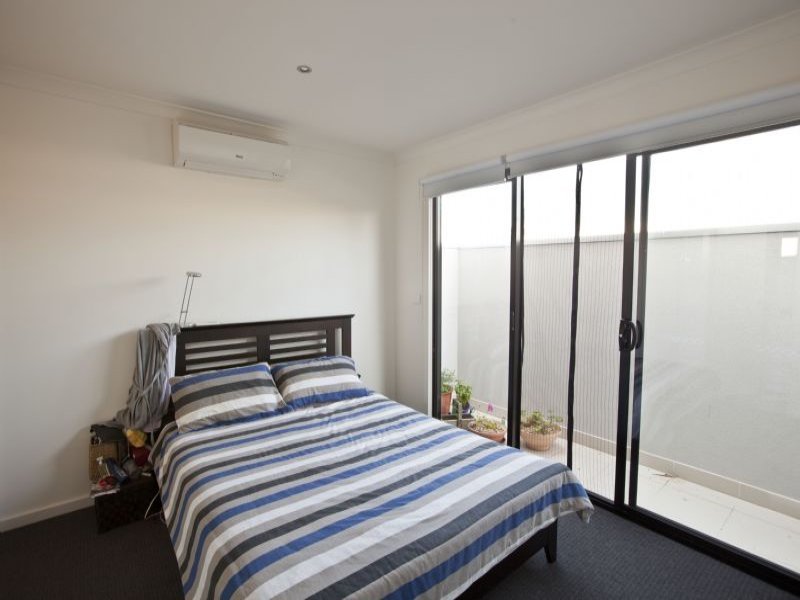 4 / 68 Edgar Street KINGSVILLE - Residential for sale