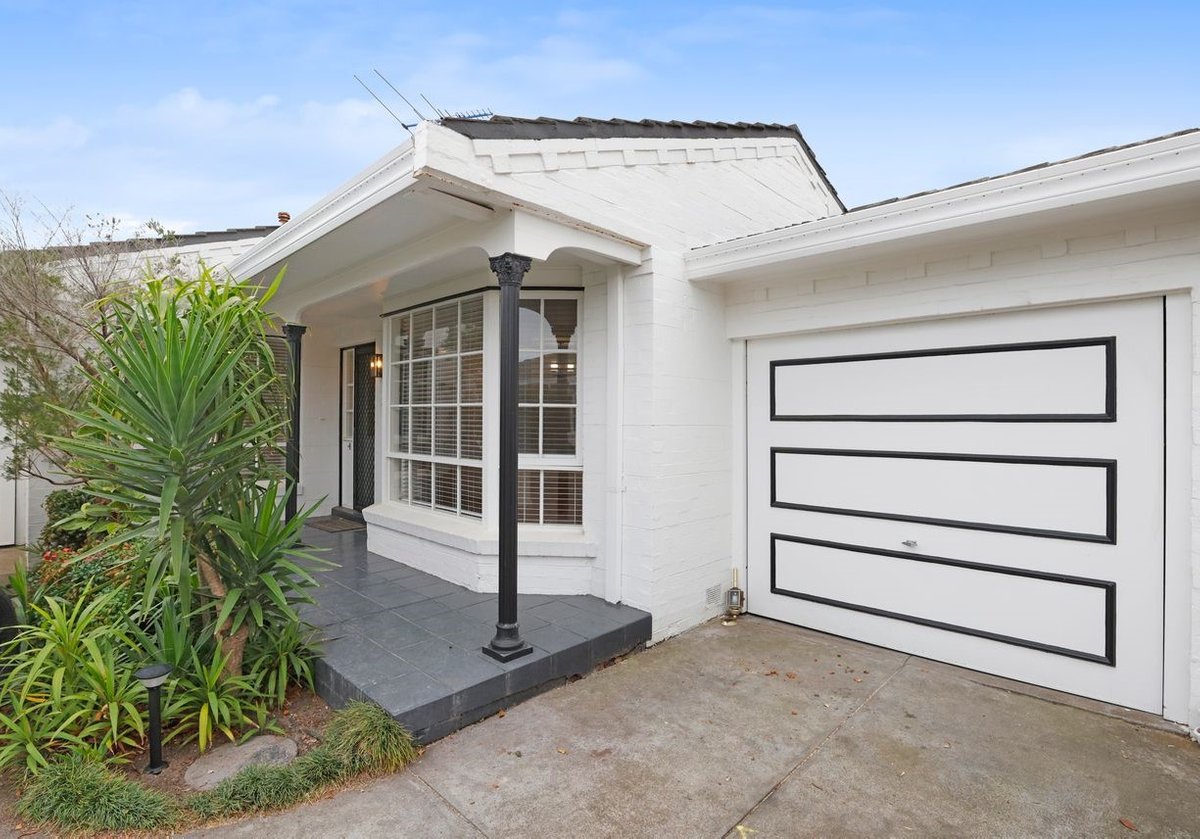 4 / 7-9 First Street  Black Rock - 2 bedroom property