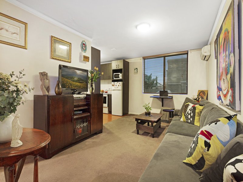 4 / 73 Kingsville Street KINGSVILLE - Residential for sale