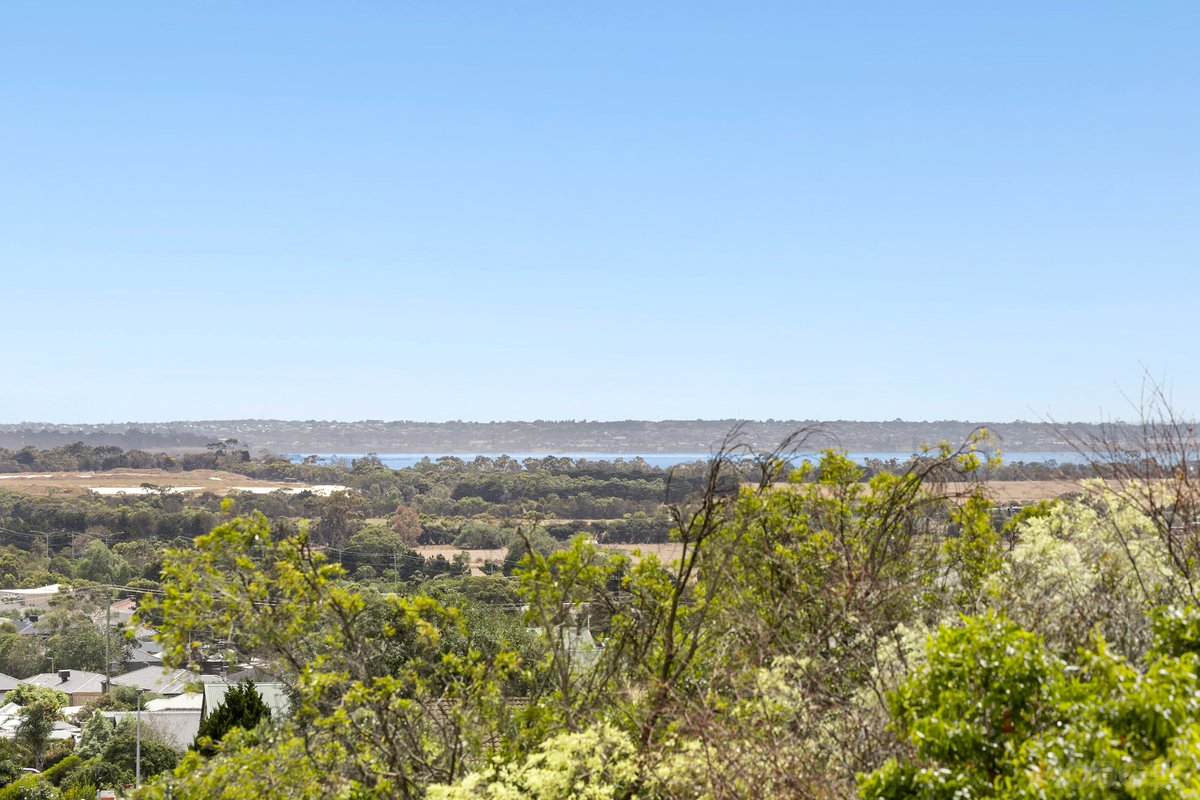 48-50 Highland Way Leopold - Residential for sale