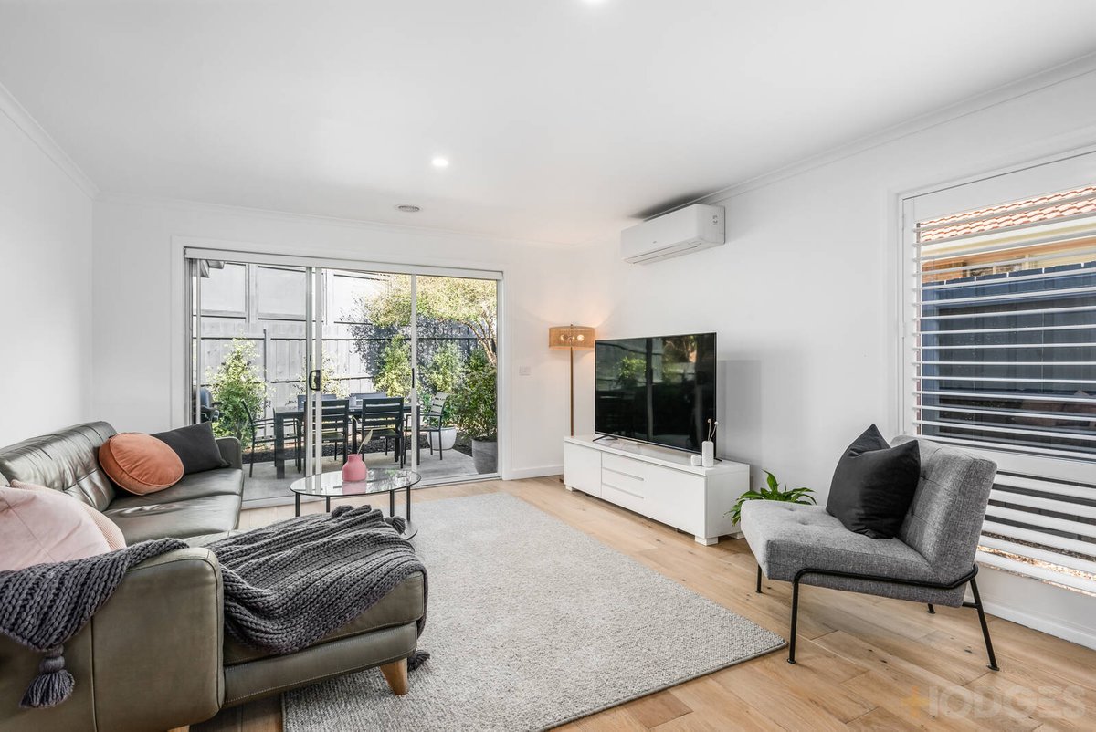 4 / 8 Bondi Road Bonbeach - Residential for sale