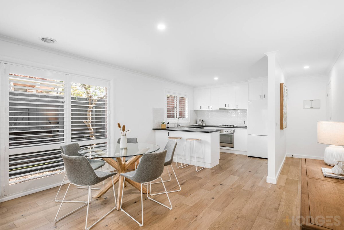 4 / 8 Bondi Road Bonbeach - Residential for sale