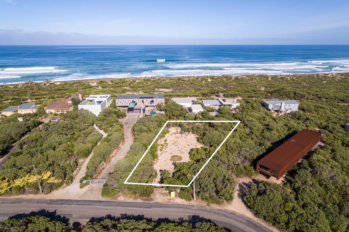 48 Constantine Avenue ST ANDREWS BEACH - Residential for sale